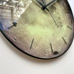 Large lunar surface clock decoration - Image 5